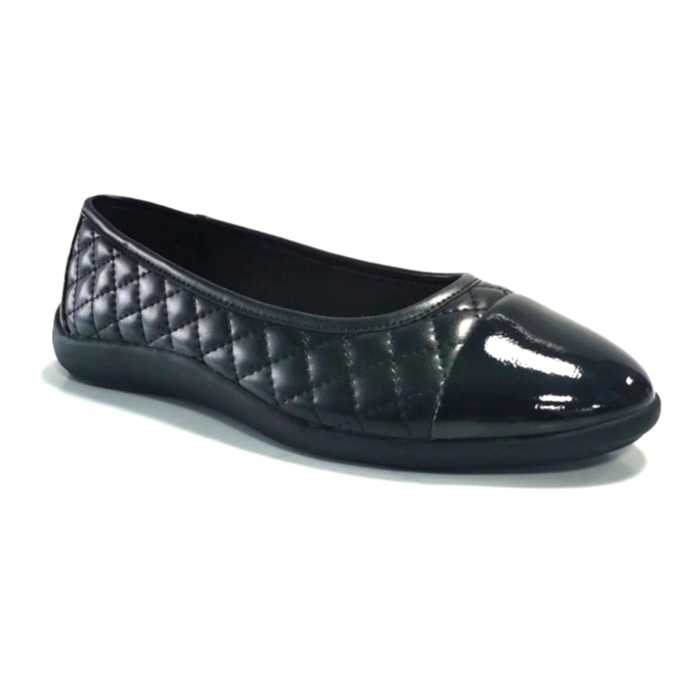 Time and Tru Women's Cap Toe Quilted Ballet Flats Black 9-1/2 Memory Foam